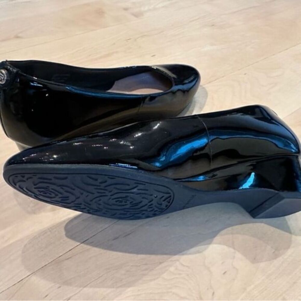 Taryn Rose Black Patent‎ Leather Ballet Flats Slip On Professional - Picture 6 of 8